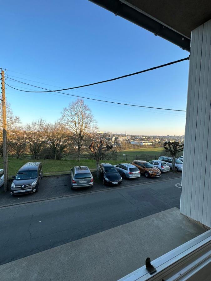 Appartement meublé proche du futuroscope Poitiers Esterno foto